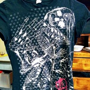 Volcom Tops - Black & Pink Skull Volcom T-Shirt Volcom Tops - Black & Pink Skull Volcom T-Shirt